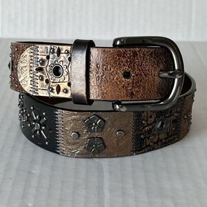 Y2K FOSSIL Leather Patchwork Belt  Small Floral Studded Tooled Western Vintage
